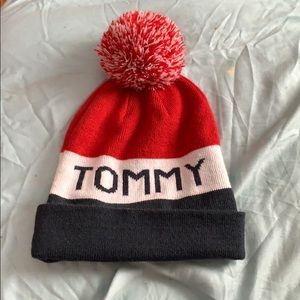 Tommy Hilfiger hat